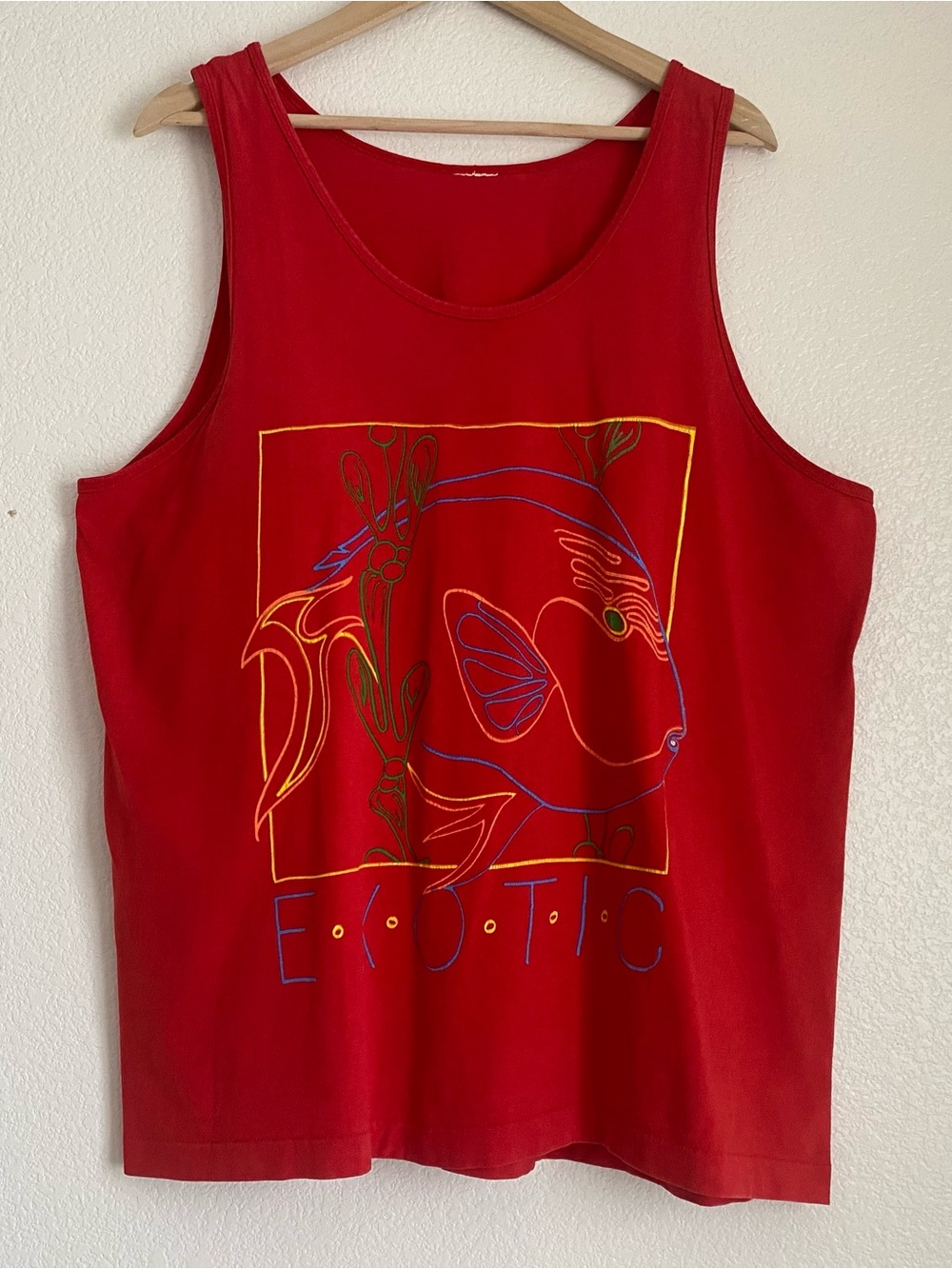 Vintage Exotic fish red printed single stitch tank top, XL